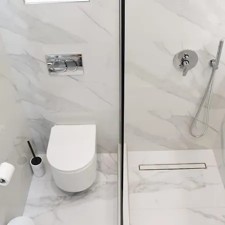 Luxury Marble 公寓 *