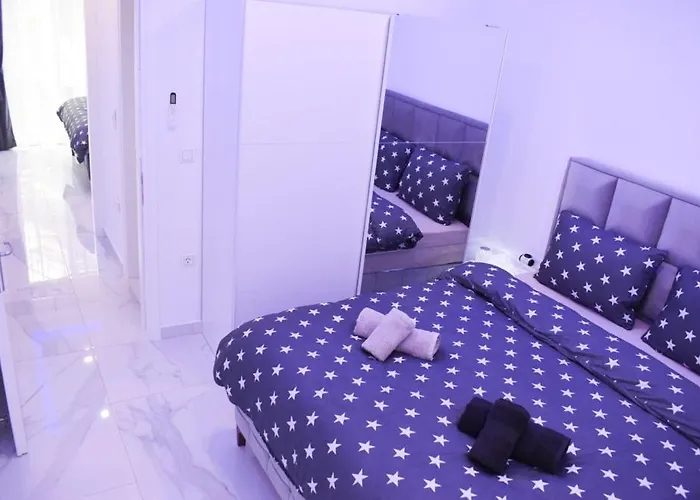 Luxury Marble 아파트
