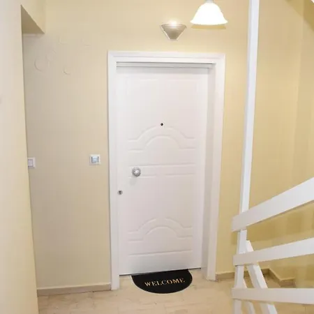 Luxury Marble アパート