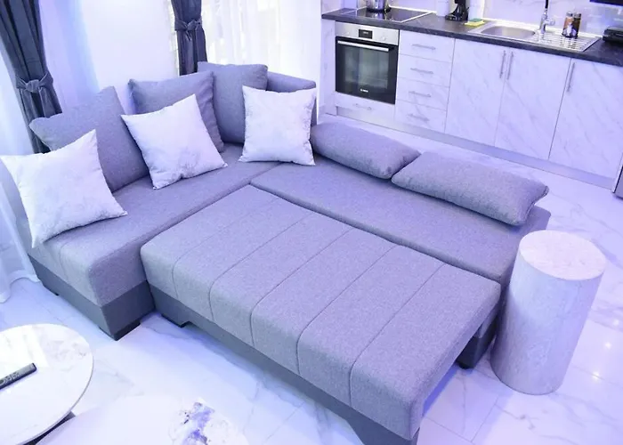 Luxury Marble شقة *